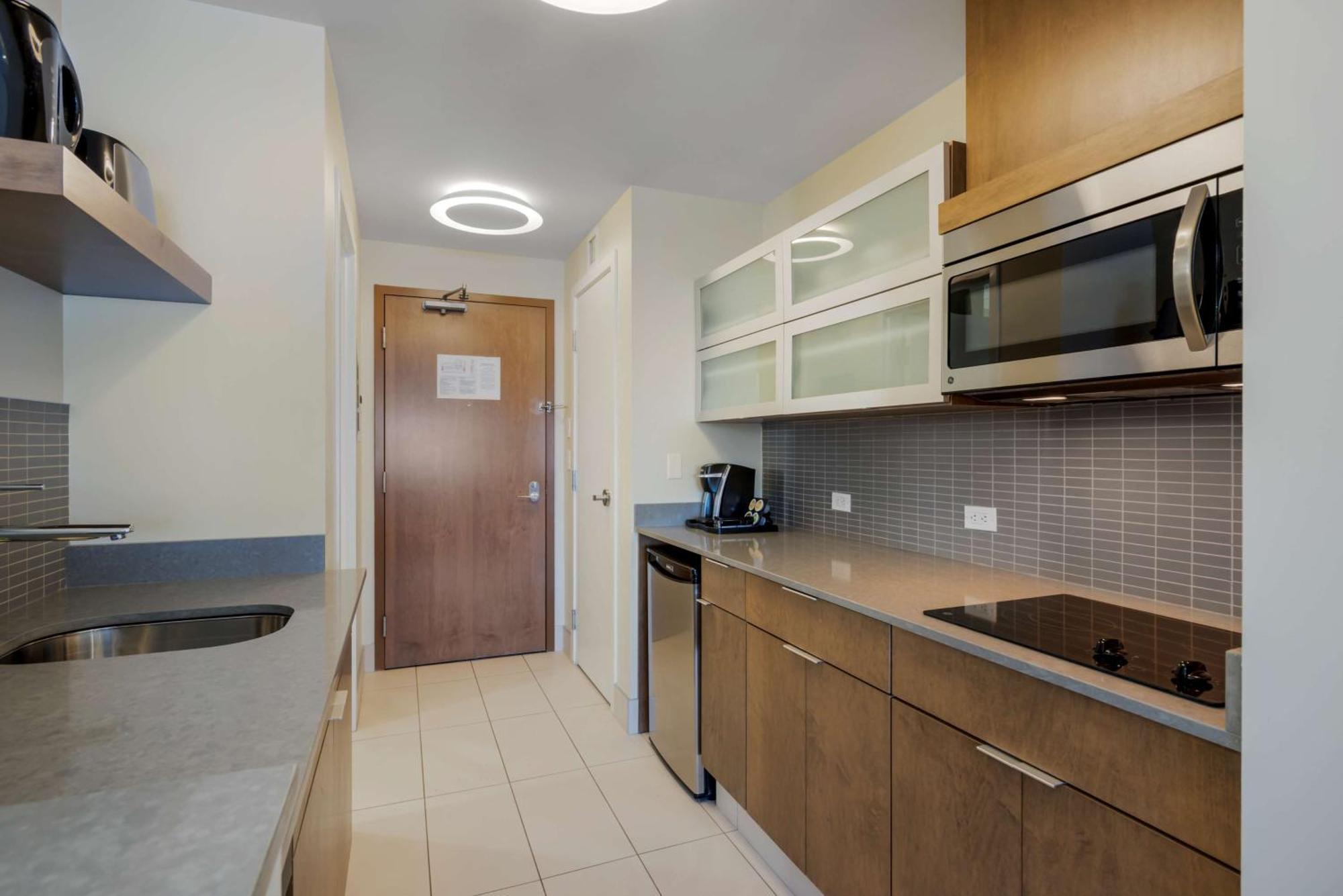 Best Western Plus Sawridge Suites Fort Mcmurray Exterior photo
