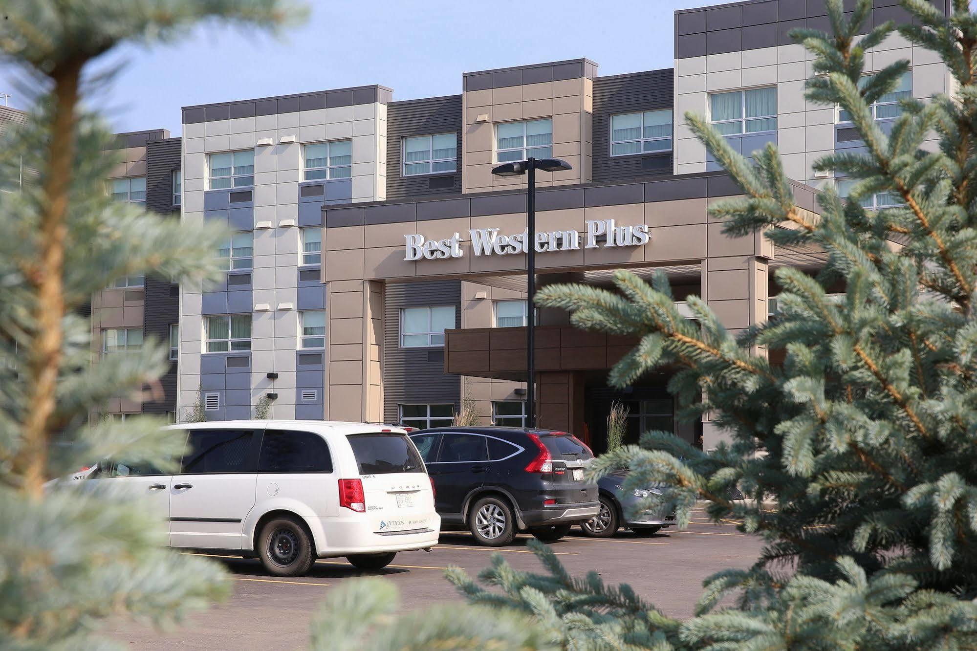 Best Western Plus Sawridge Suites Fort Mcmurray Exterior photo